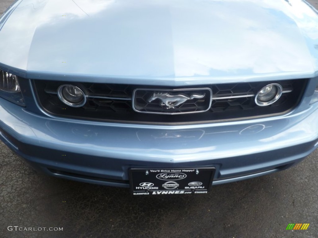 2007 Mustang V6 Premium Coupe - Windveil Blue Metallic / Medium Parchment photo #6