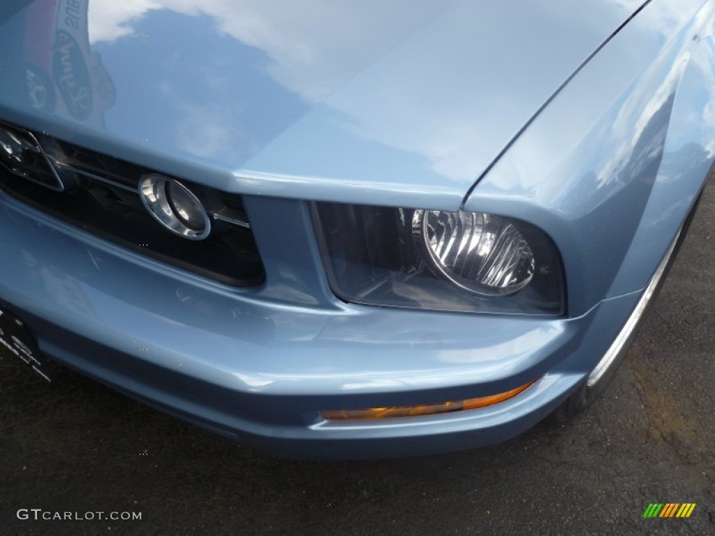 2007 Mustang V6 Premium Coupe - Windveil Blue Metallic / Medium Parchment photo #7