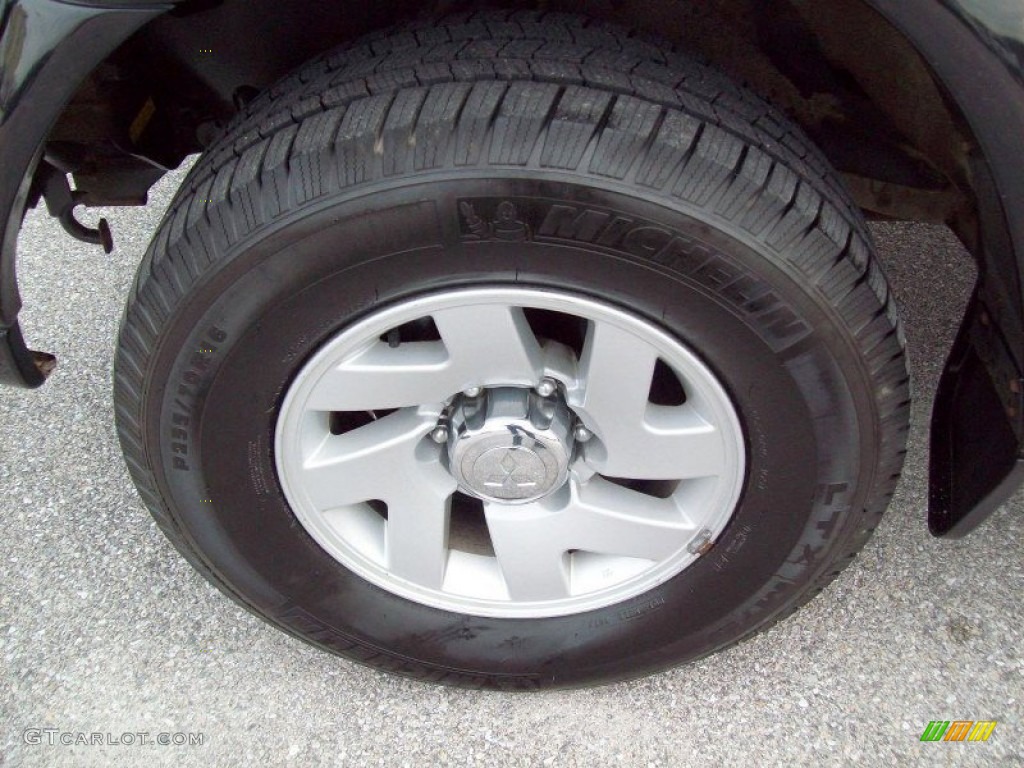 2002 Mitsubishi Montero Sport XLS 4x4 Wheel Photo #58025642