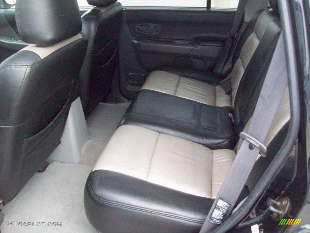 Tan Interior 2002 Mitsubishi Montero Sport XLS 4x4 Photo #58025660