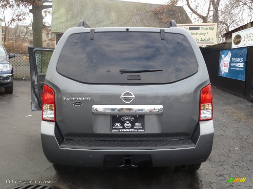 Storm Gray Nissan Pathfinder