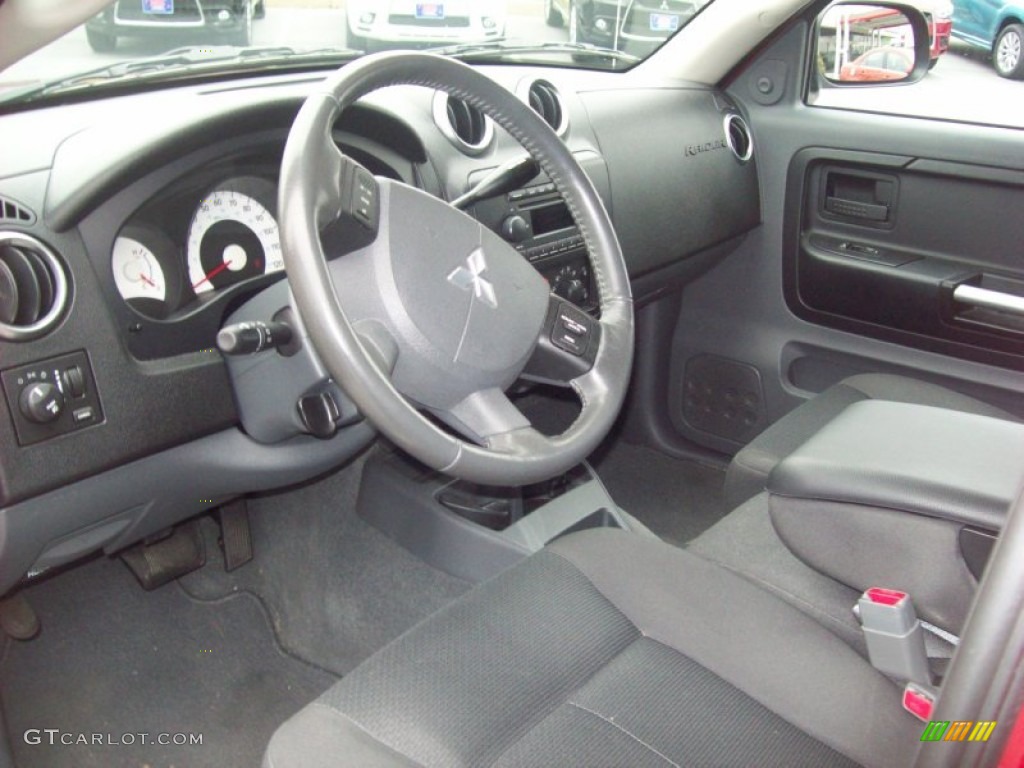 2006 Raider DuroCross Double Cab 4x4 - Lava Red / Slate Gray photo #20