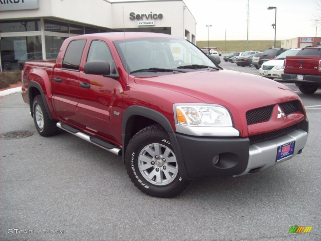 2006 Raider DuroCross Double Cab 4x4 - Lava Red / Slate Gray photo #36