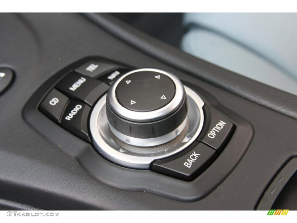 2011 BMW M3 Convertible Controls Photo #58027539
