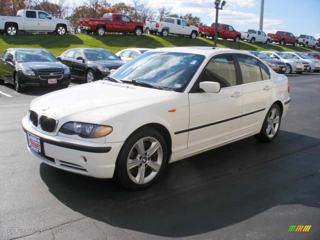 2004 3 Series 330xi Sedan - Alpine White / Sand photo #4