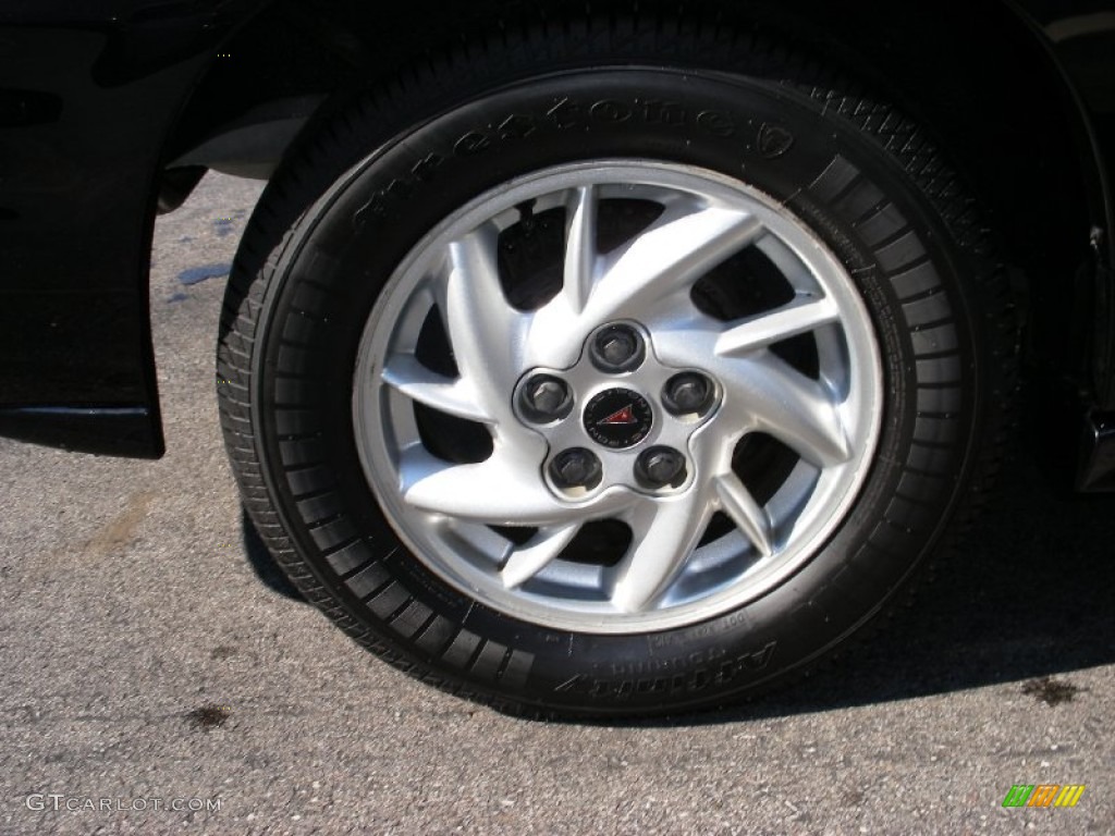 2002 Pontiac Grand Am SE Sedan Wheel Photo #58031582