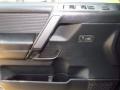 Galaxy Black - Titan SE Crew Cab Photo No. 13