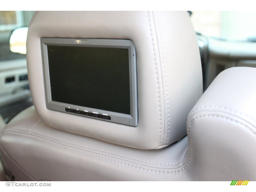 2004 Yukon XL Denali AWD - Onyx Black / Stone Gray photo #58