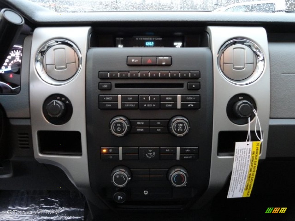 2012 Ford F150 XLT SuperCab 4x4 Controls Photo #58043583