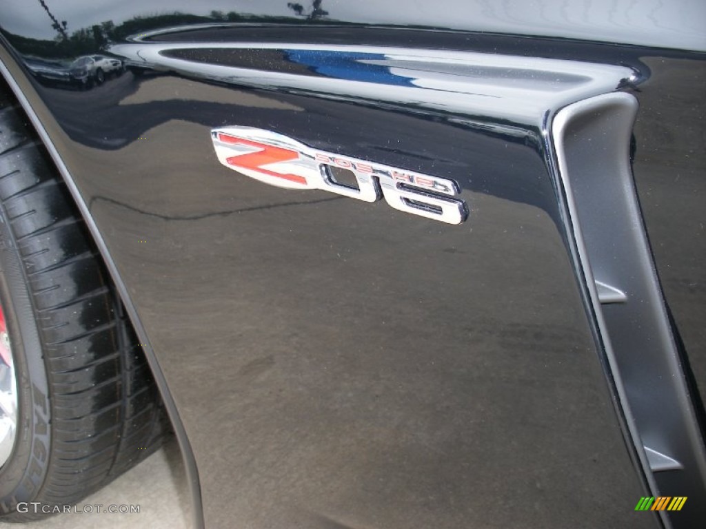 2010 Chevrolet Corvette Z06 Marks and Logos Photos