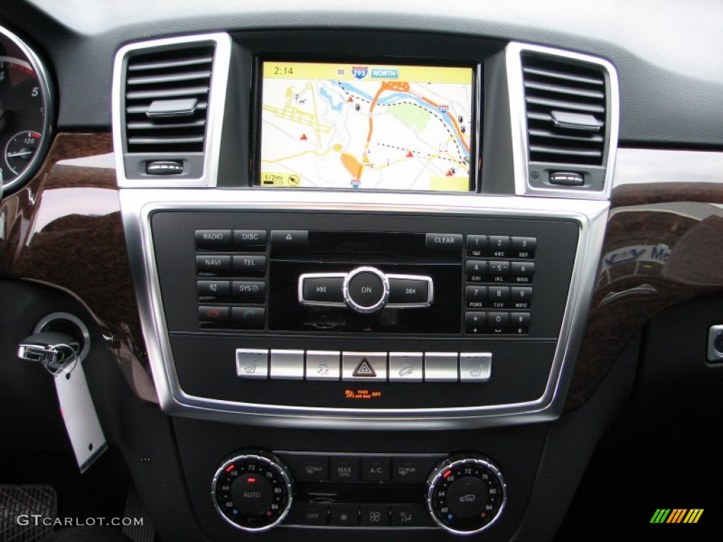 2012 Mercedes-Benz ML 350 BlueTEC 4Matic Controls Photo #58048853