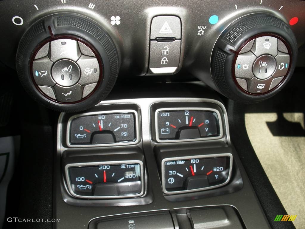 2010 Chevrolet Camaro SS Coupe Controls Photo #58049393