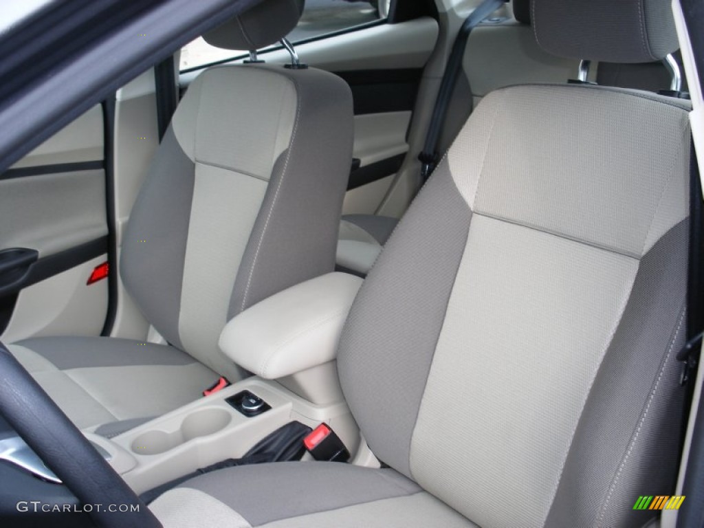 2012 Focus SE Sedan - Sterling Grey Metallic / Stone photo #18