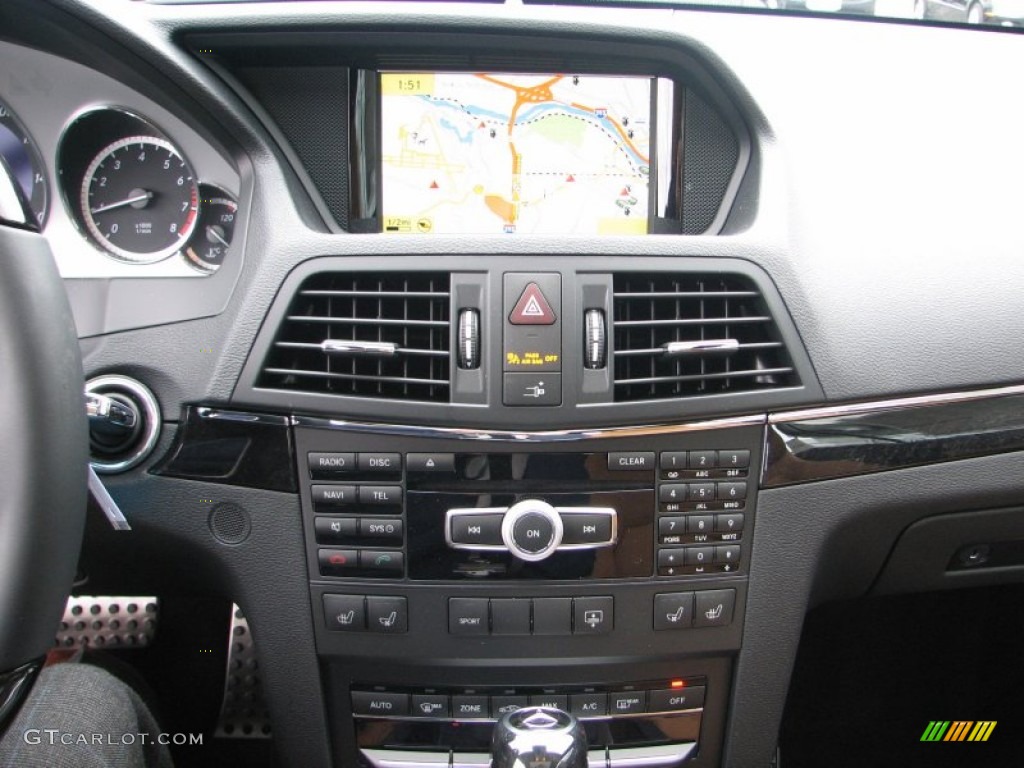 2012 Mercedes-Benz E 550 Coupe Navigation Photos