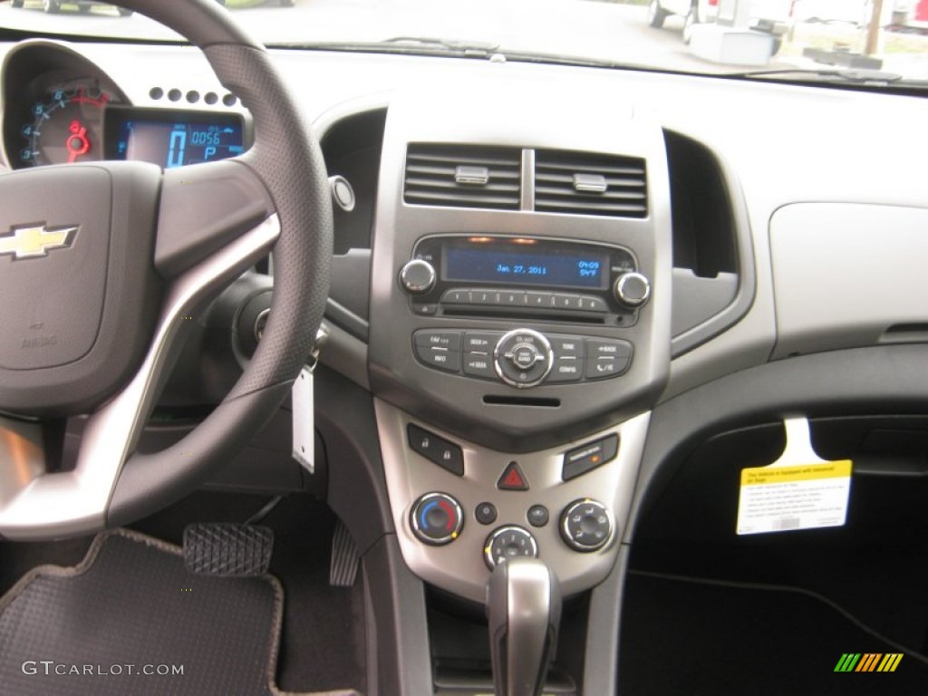 2012 Chevrolet Sonic LS Sedan Controls Photo #58050122