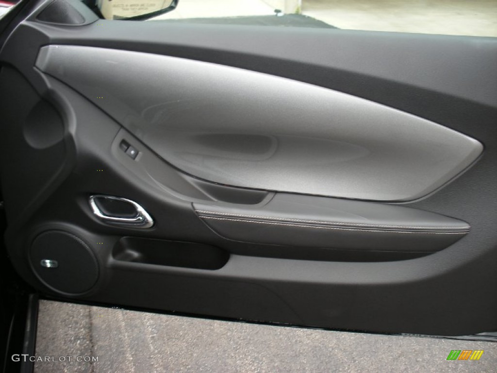 2010 Chevrolet Camaro LT/RS Coupe Gray Door Panel Photo #58056426