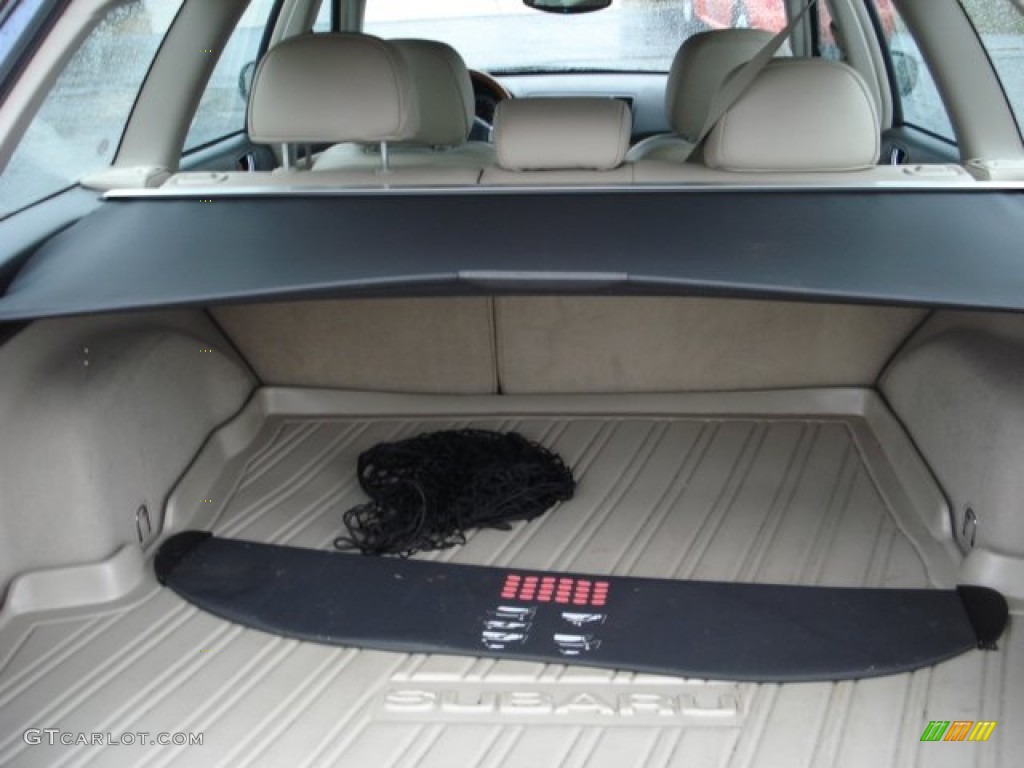 2005 Subaru Outback 3.0 R L.L. Bean Edition Wagon Trunk Photos