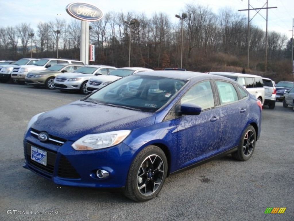 2012 Focus SE Sport Sedan - Sonic Blue Metallic / Two-Tone Sport photo #4