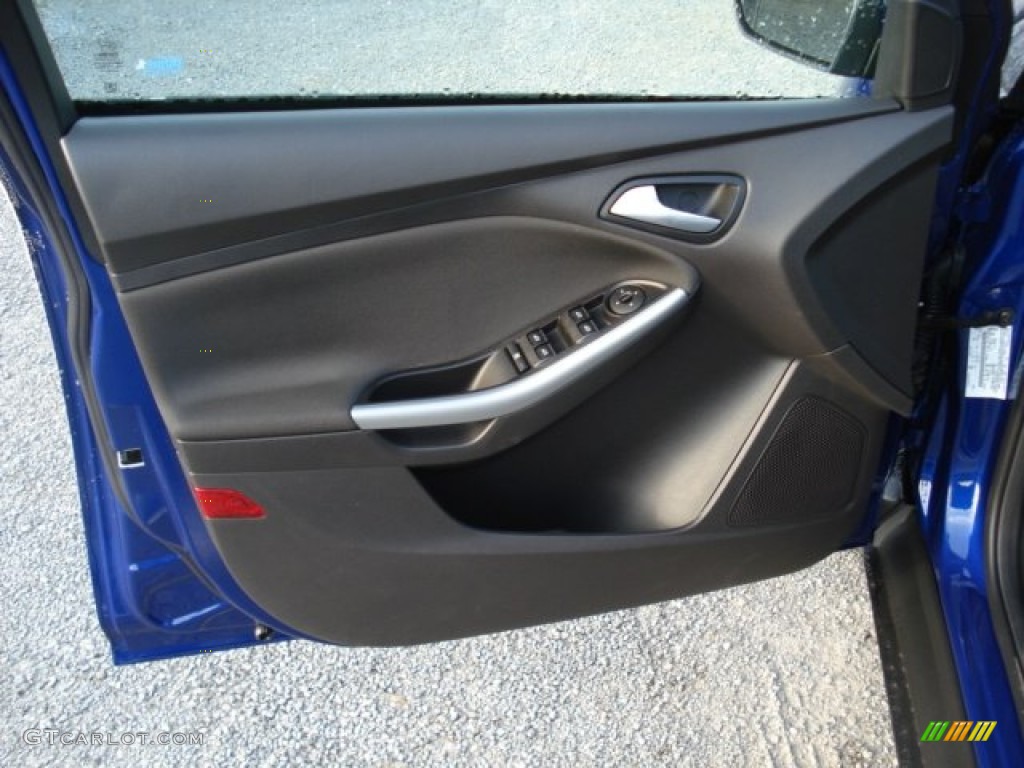 2012 Focus SE Sport Sedan - Sonic Blue Metallic / Two-Tone Sport photo #12