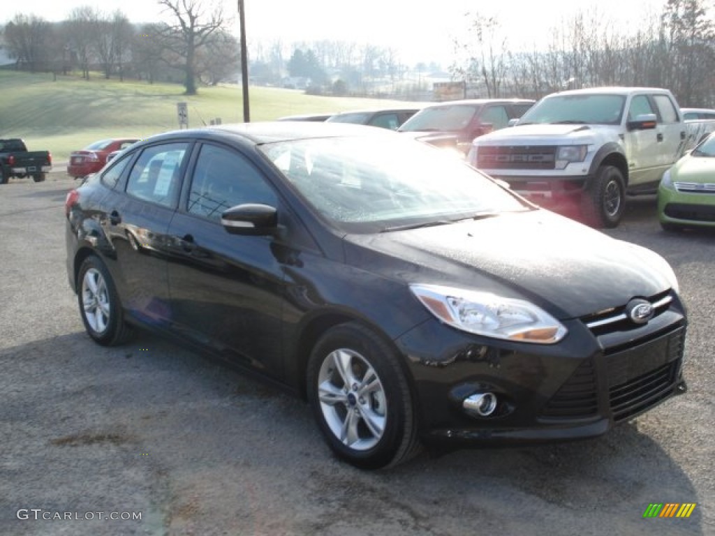 2012 Focus SE Sport Sedan - Tuxedo Black Metallic / Two-Tone Sport photo #2