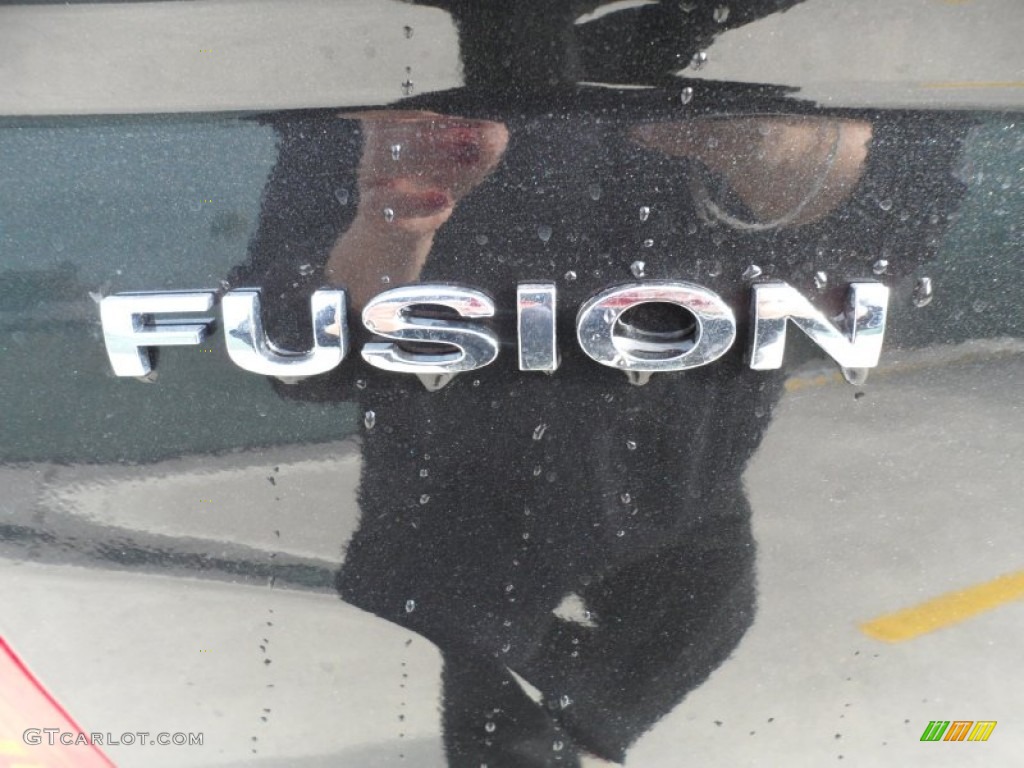 2012 Fusion SE - Tuxedo Black Metallic / Charcoal Black photo #15