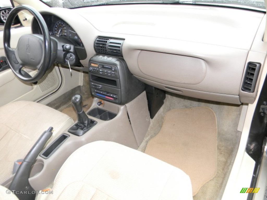 1995 S Series SL1 Sedan - Gold Metallic / Tan photo #12