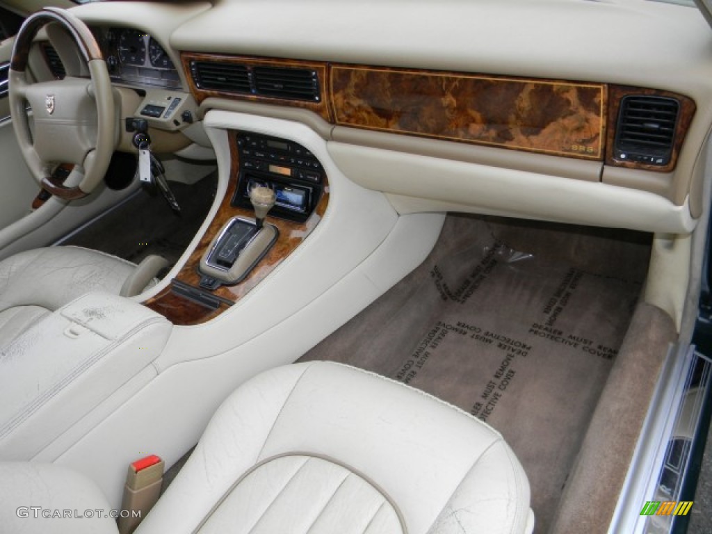 1995 Jaguar XJ Vanden Plas Dashboard Photos