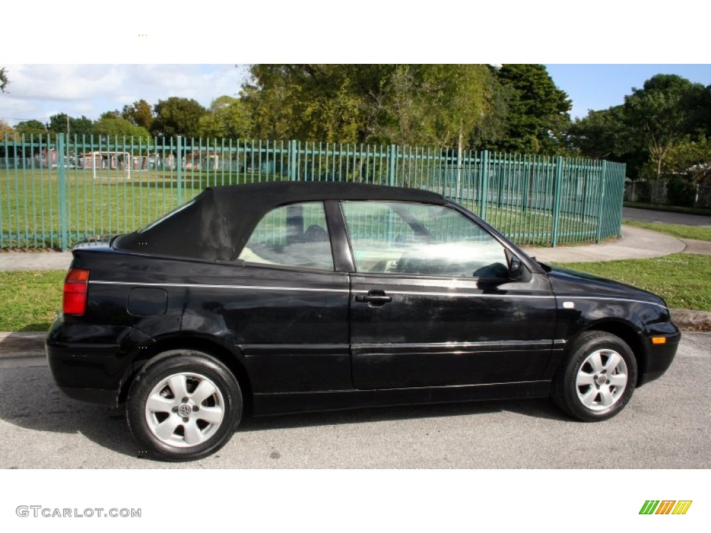 2002 Cabrio GLX - Black / Beige photo #13