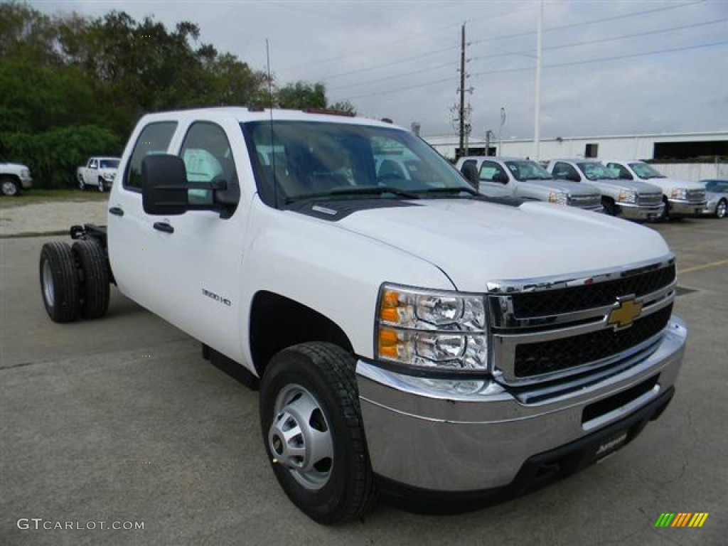 2012 Chevrolet Silverado 3500HD WT Crew Cab Chassis Exterior Photos