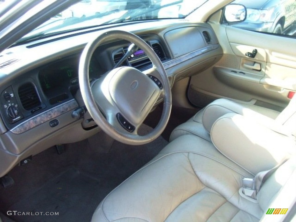 Medium Parchment Interior 2000 Ford Crown Victoria LX Sedan Photo #58072580