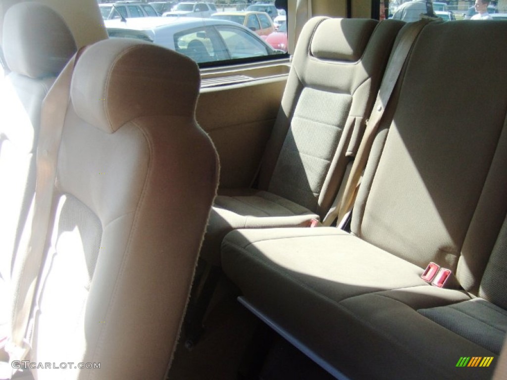 2003 Expedition XLT - Arizona Beige Metallic / Medium Parchment photo #5