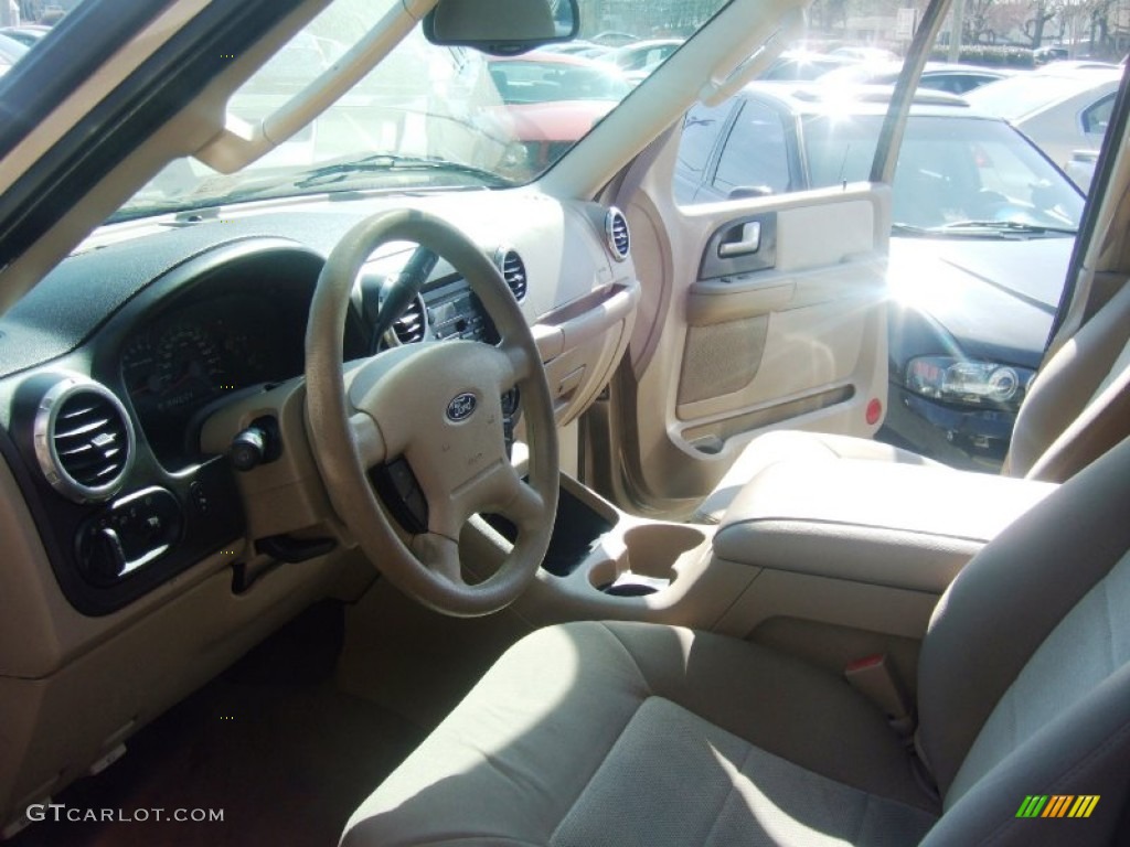 2003 Expedition XLT - Arizona Beige Metallic / Medium Parchment photo #6