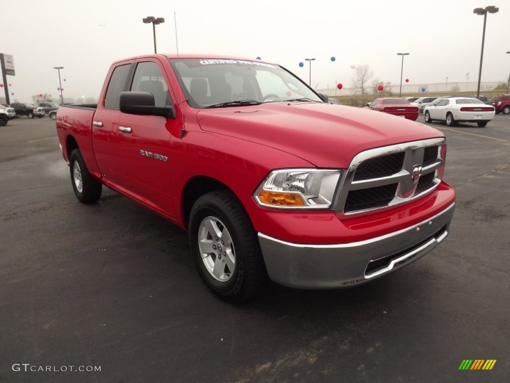 2011 Ram 1500 SLT Quad Cab 4x4 - Flame Red / Dark Slate Gray/Medium Graystone photo #3