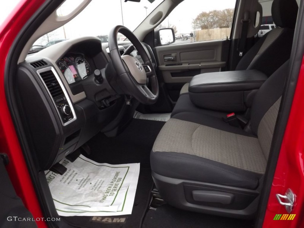 2011 Ram 1500 SLT Quad Cab 4x4 - Flame Red / Dark Slate Gray/Medium Graystone photo #11