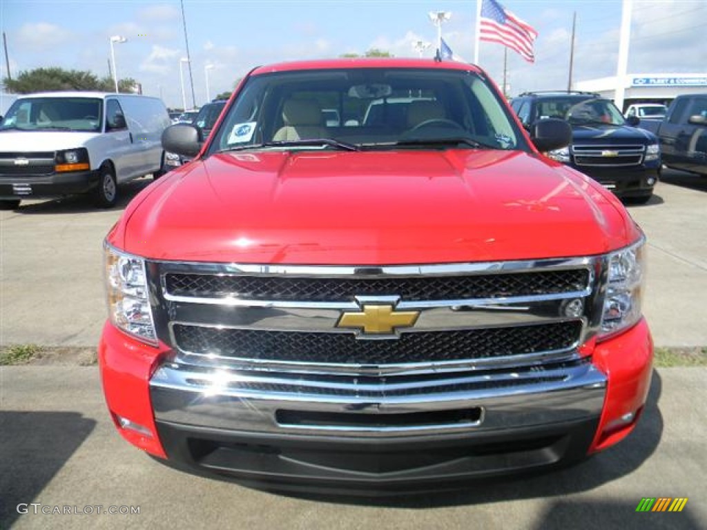 2011 Silverado 1500 LT Crew Cab - Victory Red / Light Cashmere/Ebony photo #2