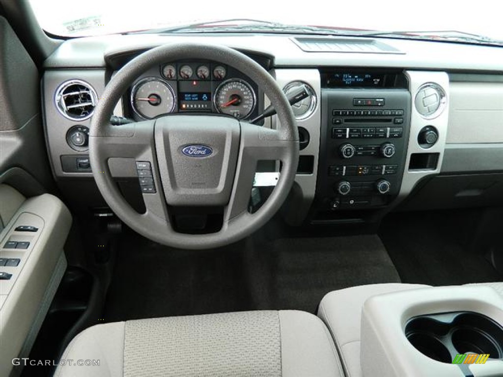 2010 F150 XLT SuperCrew - Vermillion Red / Medium Stone photo #15