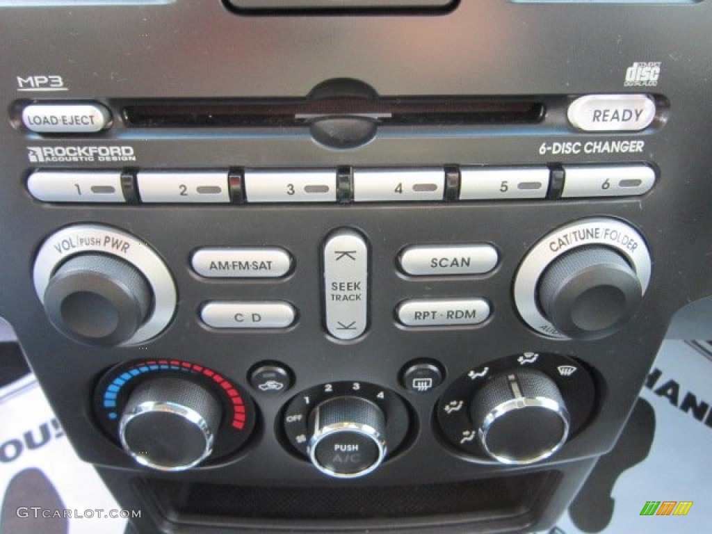 2008 Mitsubishi Endeavor SE AWD Controls Photo #58082692