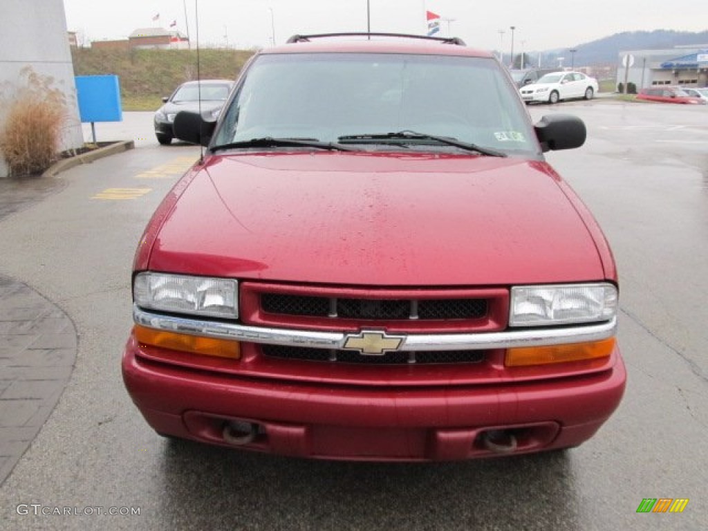 2002 Blazer LS 4x4 - Dark Cherry Red Metallic / Graphite photo #9