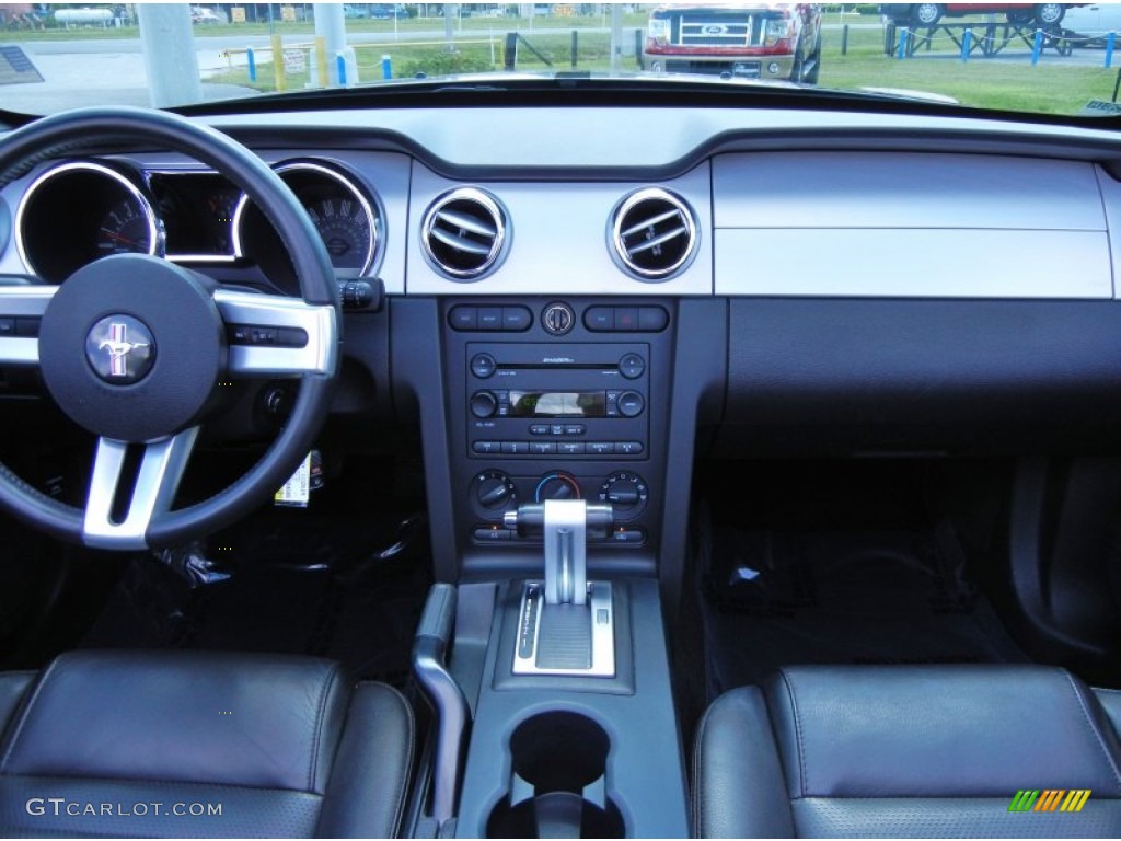 2007 Mustang GT Premium Convertible - Alloy Metallic / Dark Charcoal photo #24