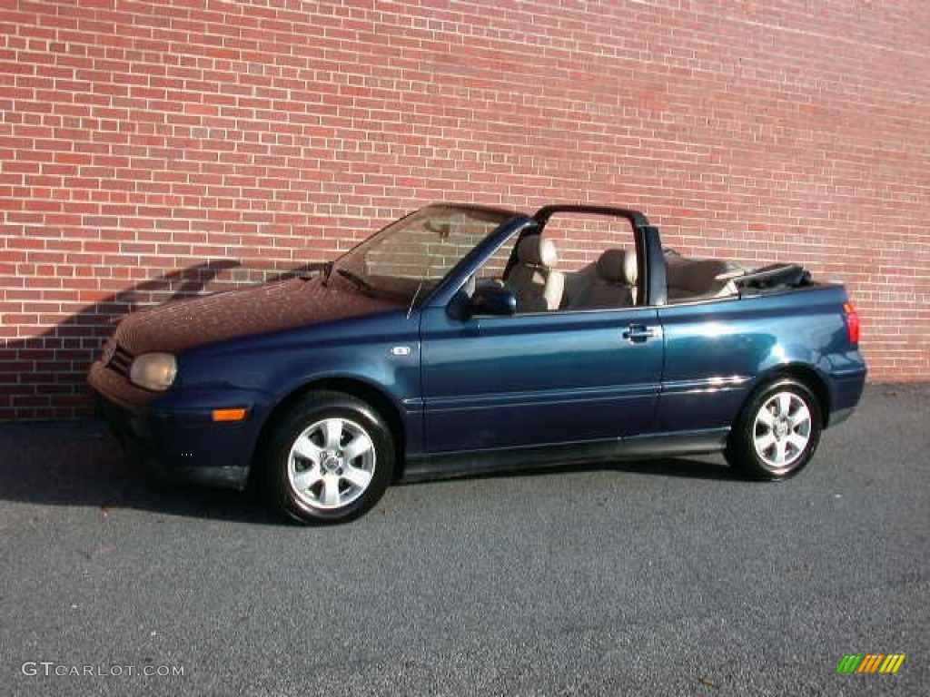 Batik Blue Pearl Volkswagen Cabrio