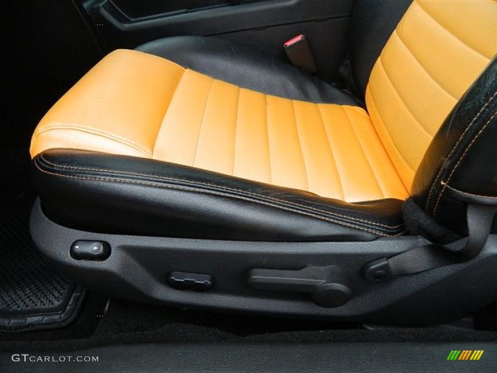 2007 Mustang GT Premium Coupe - Grabber Orange / Dark Charcoal photo #15