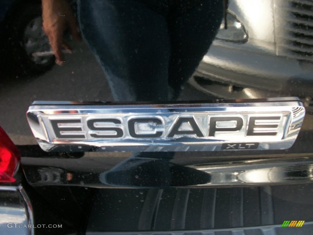 2009 Escape XLT - Black / Charcoal photo #3
