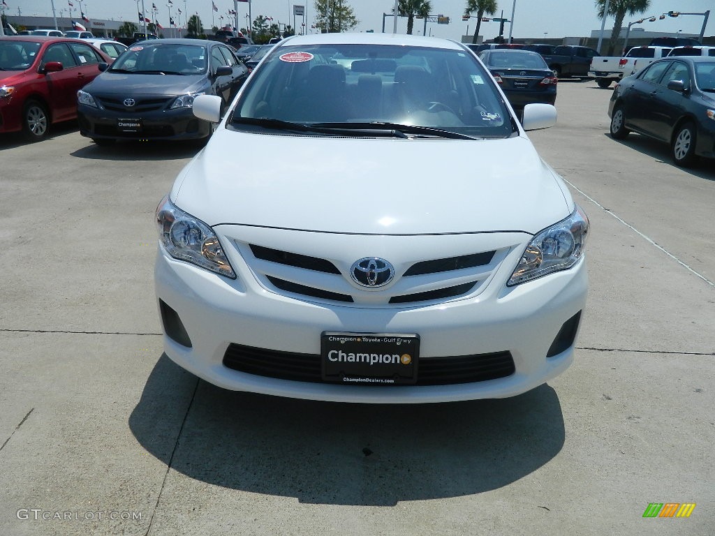 2011 Corolla LE - Super White / Ash photo #2