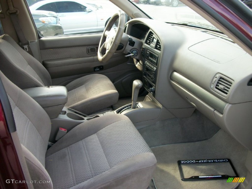 2003 Pathfinder SE - Merlot Red Pearl / Beige photo #12