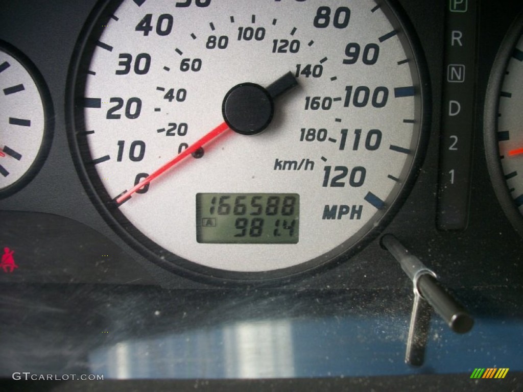 2003 Pathfinder SE - Merlot Red Pearl / Beige photo #21