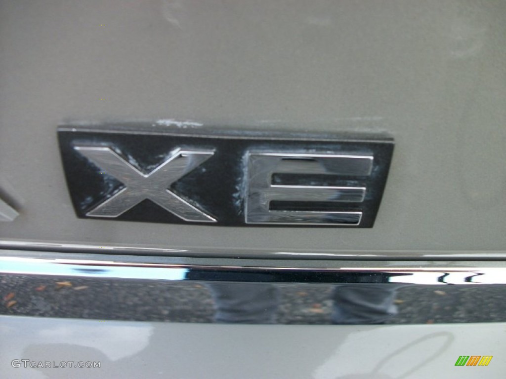 2009 Aura XE - Gold Mist Metallic / Tan photo #4