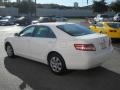 Super White - Camry LE Photo No. 5