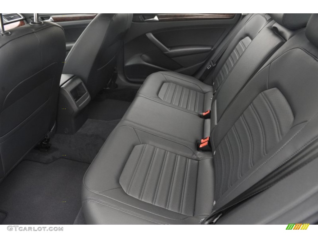 Titan Black Interior 2012 Volkswagen Passat 2.5L SEL Photo #58111259