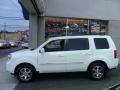 Taffeta White - Pilot Touring 4WD Photo No. 3
