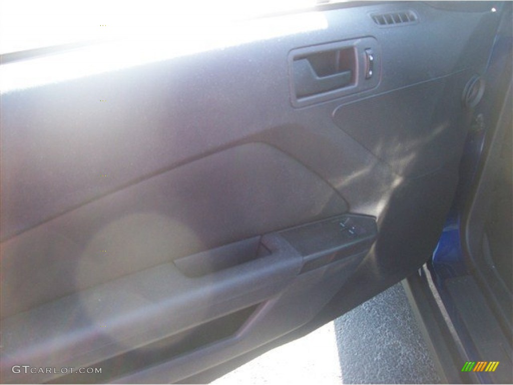 2011 Mustang V6 Coupe - Kona Blue Metallic / Charcoal Black photo #10